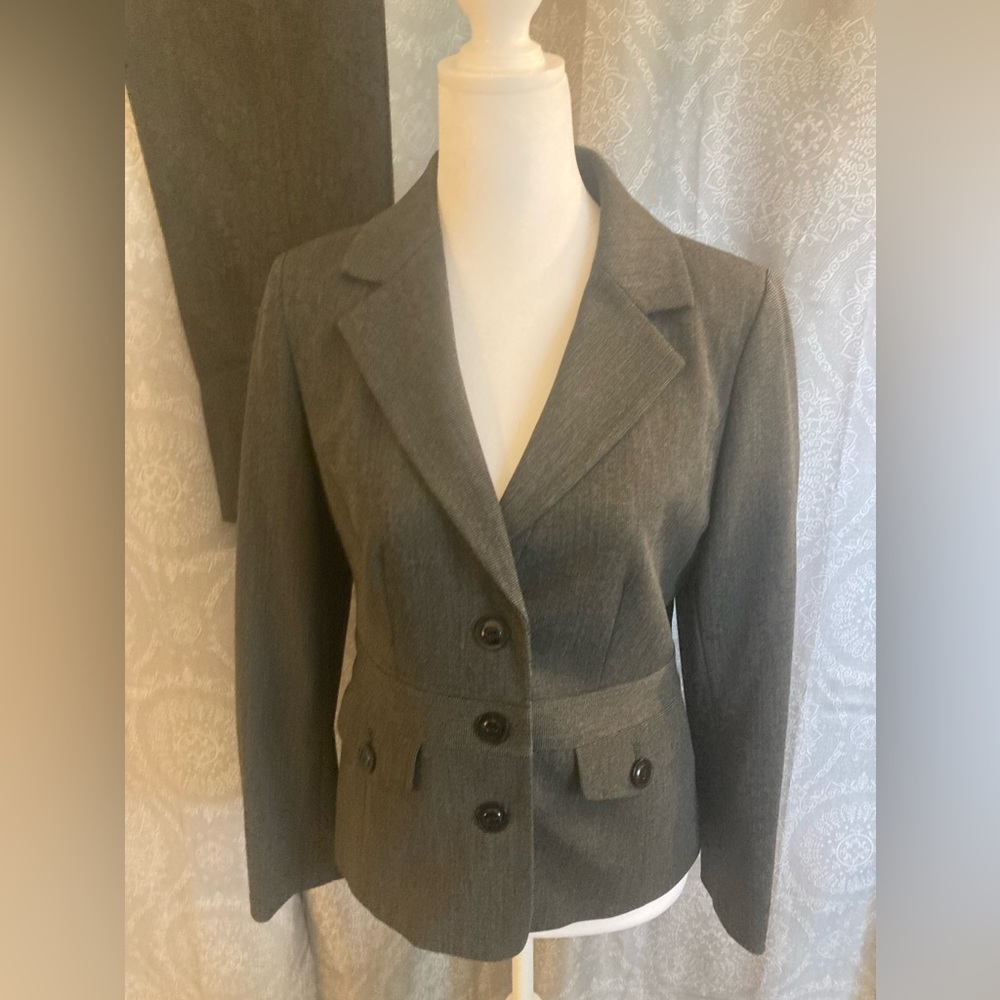 Amber Sun Grey Pantsuit Size 4